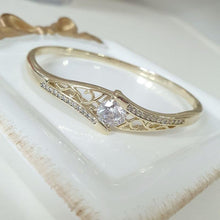 Load image into Gallery viewer, 14 K Gold Plated bangle with white zirconium - BIJUNET