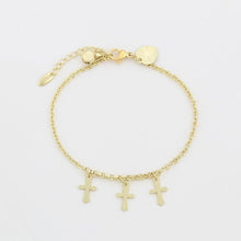 Charger l'image dans la galerie, 14 K Gold Plated cross bracelet - BIJUNET