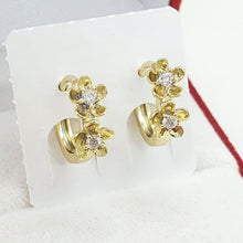 Load image into Gallery viewer, 14 K Gold Plated flower earrings with white zirconium - BIJUNET