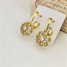Load image into Gallery viewer, 14 K Gold Plated flower earrings with white zirconium - BIJUNET