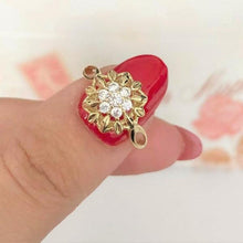 Load image into Gallery viewer, 14 K Gold Plated flower ring with white zirconium - BIJUNET

