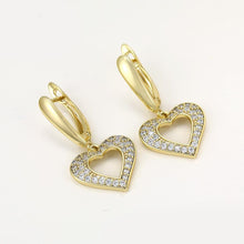 Cargar imagen en el visor de la galería, 14 K Gold Plated hearts pendant and earrings set with white zirconium - BIJUNET