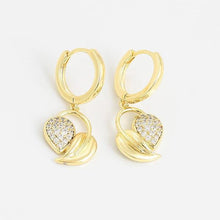 Charger l'image dans la galerie, 14 K Gold Plated leaf pendant and earrings set with white zirconium - BIJUNET