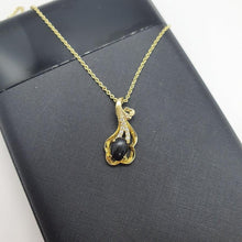 Load image into Gallery viewer, 14 K Gold Plated pendant with coloured zirconium - BIJUNET