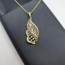 Load image into Gallery viewer, 14 K Gold Plated pendant with white zirconium - BIJUNET