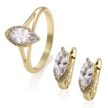 Charger l'image dans la galerie, 14 K Gold Plated ring and earrings set with white zirconium - BIJUNET