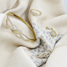 Cargar imagen en el visor de la galería, 14 K Gold Plated ring, pendant, bracelet and earrings set with white zirconium - BIJUNET