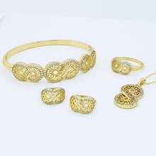 Charger l'image dans la galerie, 14 K Gold Plated ring, pendant, bracelet and earrings set with white zirconium - BIJUNET