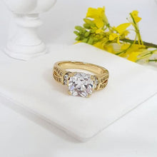 Load image into Gallery viewer, 14 K Gold Plated ring with white zirconium - BIJUNET
