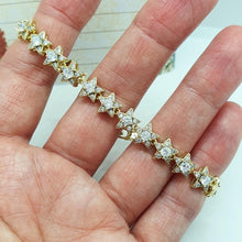 Load image into Gallery viewer, 14 K Gold Plated stars bracelet with white zirconium - BIJUNET
