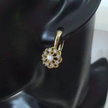Load image into Gallery viewer, 14 K Gold Plated flower earrings with white zirconium - BIJUNET