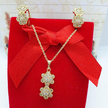 Cargar imagen en el visor de la galería, 14K Gold Plated pendant and earrings set with white zirconium - BIJUNET
