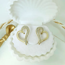 Load image into Gallery viewer, 14kgoldplatedheartearrings1