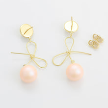 Load image into Gallery viewer, 14 K Gold Plated drop bow earrings with light rose pearl