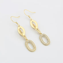 Cargar imagen en el visor de la galería, 14 K Gold Plated luxury oval drop earrings with white zirconia