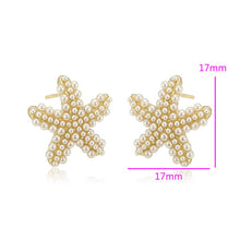 Charger l'image dans la galerie, 14 K Gold Plated starfish earrings with white pearly beads