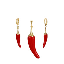 Charger l&#39;image dans la galerie, 14 K Gold Plated chillies pendant and earrings set
