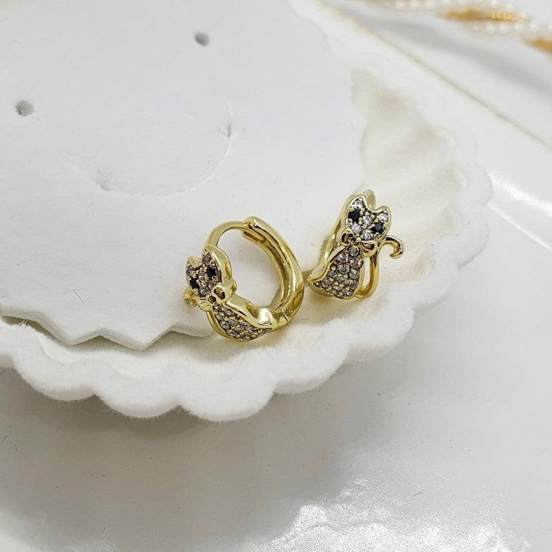 14 K Gold Plated cat earrings with white zirconium – BIJUNET Jewellery