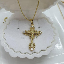Cargar imagen en el visor de la galería, 14 K Gold Plated cross pendant with white zirconium - BIJUNET
