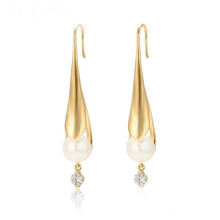 Cargar imagen en el visor de la galería, 14 K Gold Plated earrings with white zirconium - BIJUNET
