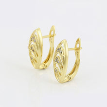 Cargar imagen en el visor de la galería, 14 K Gold Plated earrings with white zirconium - BIJUNET
