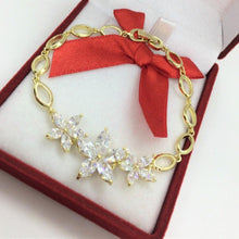 Load image into Gallery viewer, 14 K Gold Plated Flower bracelet with white zirconium - BIJUNET
