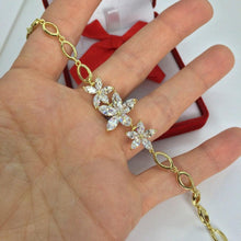 Load image into Gallery viewer, 14 K Gold Plated Flower bracelet with white zirconium - BIJUNET
