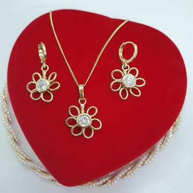 14 K Gold Plated flowers pendant and earrings set with white zirconium - BIJUNET