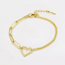 Cargar imagen en el visor de la galería, 14 K Gold Plated heart chain bracelet - BIJUNET
