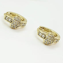 Cargar imagen en el visor de la galería, 14 K Gold Plated heart earrings with white zirconium - BIJUNET
