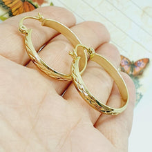 Cargar imagen en el visor de la galería, 14 K Gold Plated hoop earrings - BIJUNET

