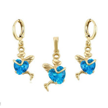 Cargar imagen en el visor de la galería, 14 K Gold Plated pendant and earrings heart angel set with light blue zirconium - BIJUNET
