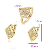 Cargar imagen en el visor de la galería, 14 K Gold Plated ring and earrings set with white zirconium - BIJUNET
