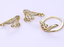 Cargar imagen en el visor de la galería, 14 K Gold Plated ring and earrings set with white zirconium - BIJUNET
