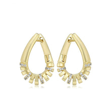 Charger l&#39;image dans la galerie, 14 K Gold Plated twisted earrings with white zirconium - BIJUNET
