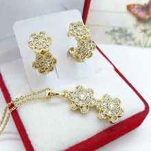 Charger l&#39;image dans la galerie, 14K Gold Plated pendant and earrings set with white zirconium - BIJUNET
