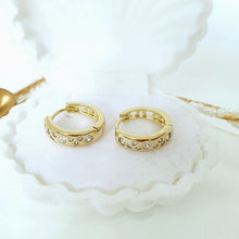 Cargar imagen en el visor de la galería, 14 K Gold Plated earrings with white zirconia
