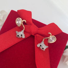Charger l&#39;image dans la galerie, 18 K Gold and Rhodium Plated Cat earrings with white zirconium - BIJUNET
