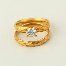 Cargar imagen en el visor de la galería, 24 K Gold Plated double ring with white zirconium - BIJUNET
