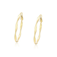 Cargar imagen en el visor de la galería, Gold-Plated-twisted-hoops-earrings
