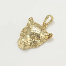 Cargar imagen en el visor de la galería, 14 K Gold Plated leopard pendant
