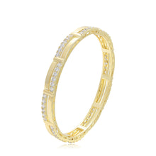 Charger l&#39;image dans la galerie, 14 K Gold Plated bangle with white zirconia

