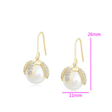 Charger l&#39;image dans la galerie, 14 K Gold Plated fashion pearl earrings with white zirconia
