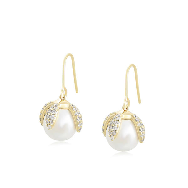 14 K Gold Plated fashion pearl earrings with white zirconia