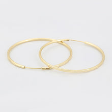 Charger l&#39;image dans la galerie, 14 K Gold Plated Hoops earrings
