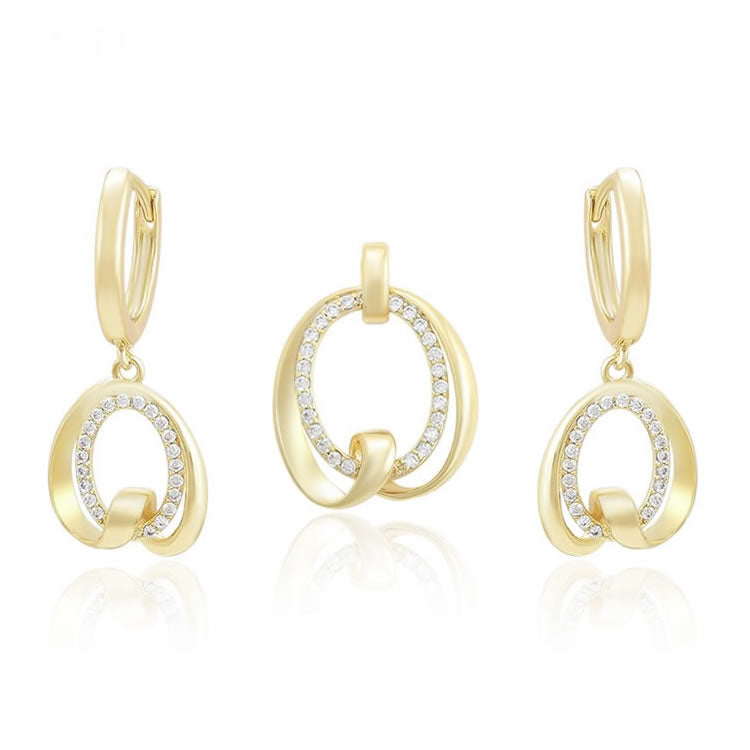 14 K Gold Plated pendant and earrings set with white zirconia