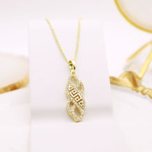 Charger l&#39;image dans la galerie, 14 K Gold Plated pendant with white zirconia
